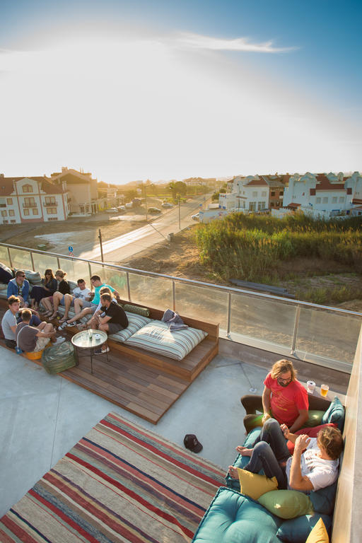 Surfers Lodge Peniche Exterior foto