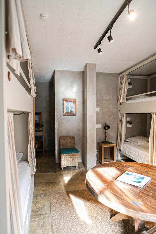 Surfers Lodge Peniche Exterior foto